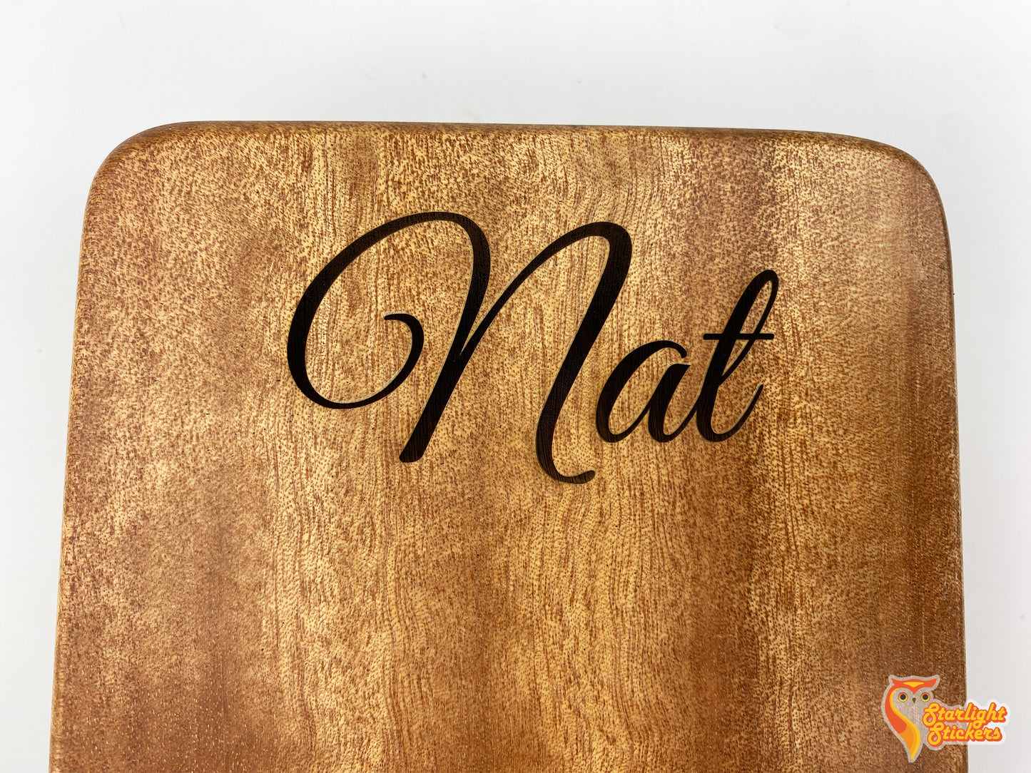Close up on the back engraving.