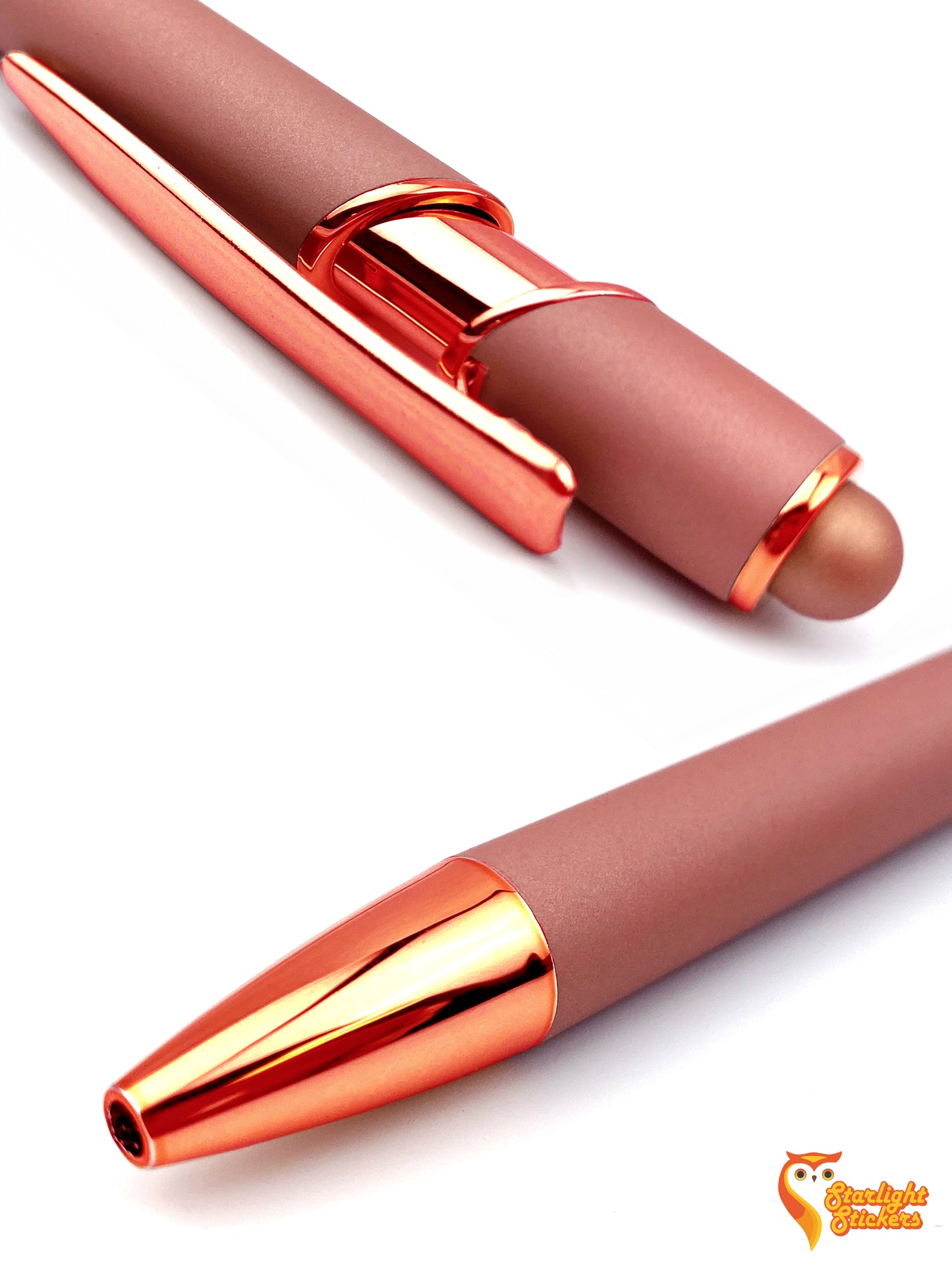 Close up of the pen stylus and tip.